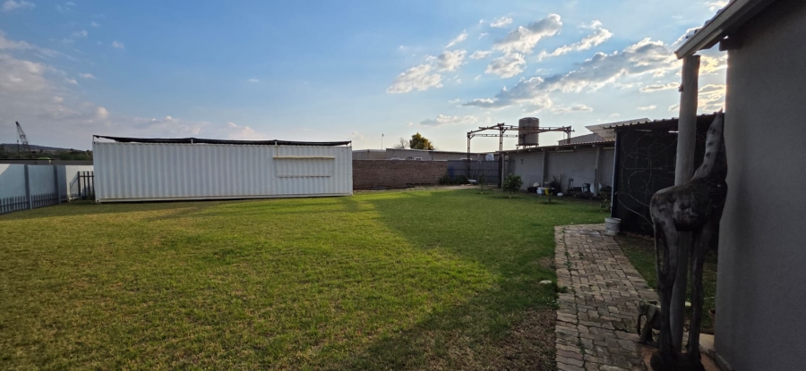 Commercial Property for Sale in Ifafi North West